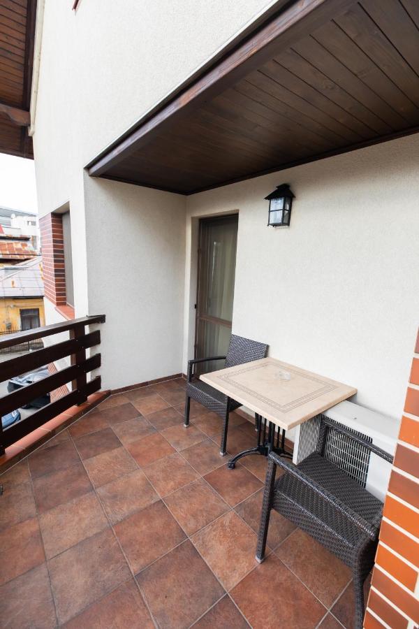 Pensiunea Casa Vera Targu Jiu Exterior photo